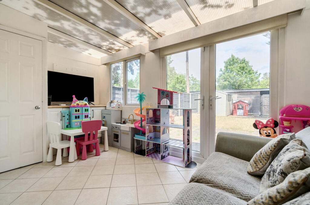 1318380-1-6863d77...