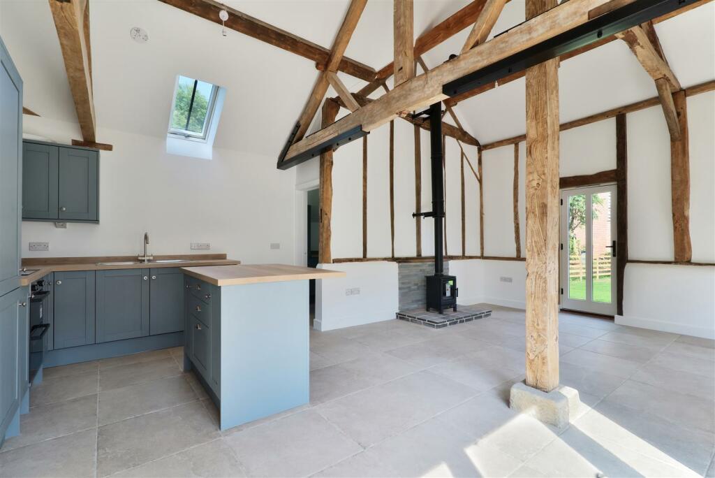 The Milking Parlour Venns Green - (11).jpg