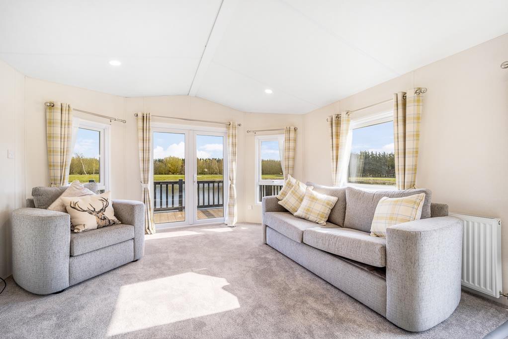 Swan Lake Country Park (Swineshead)-39.jpg