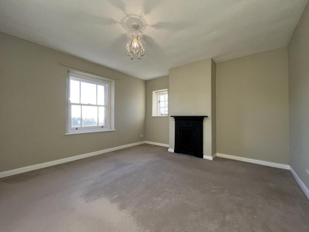 Master Bedroom (1)