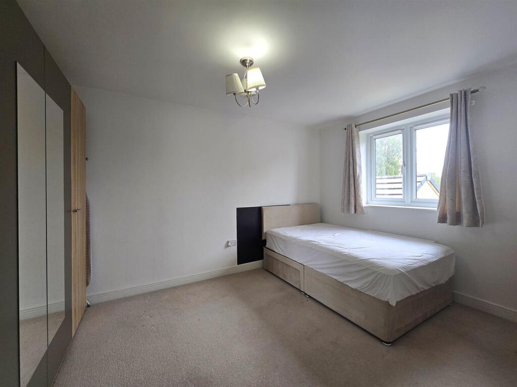 Old Farm Lane, Longford - Bedroom 2.jpg