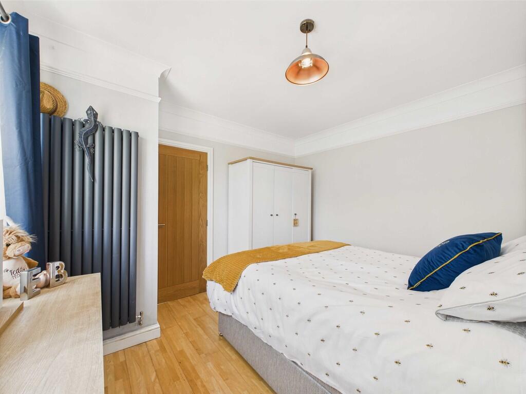 CAM04092G0-PR0061...