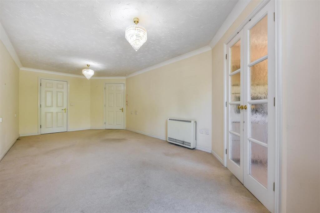 Sitting/Dining Room