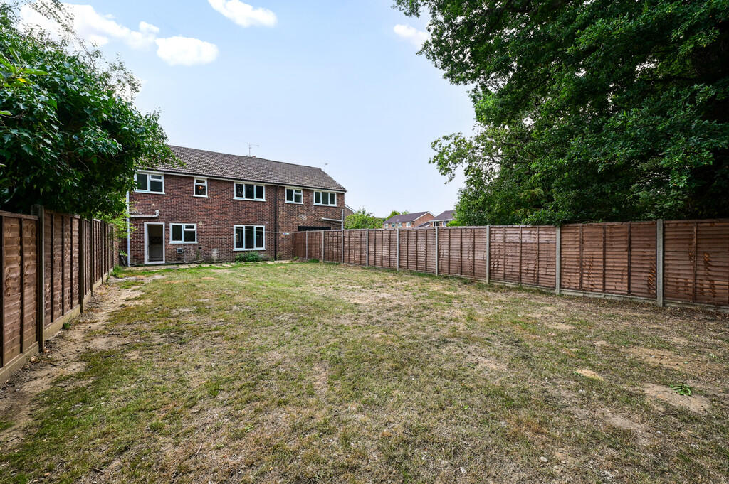 9 Winchester Way ...