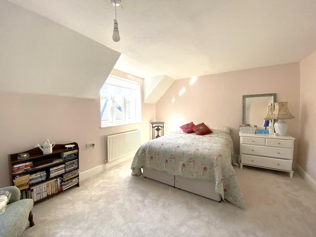 Main bedroom