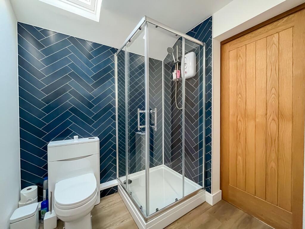 Utility/Shower Room