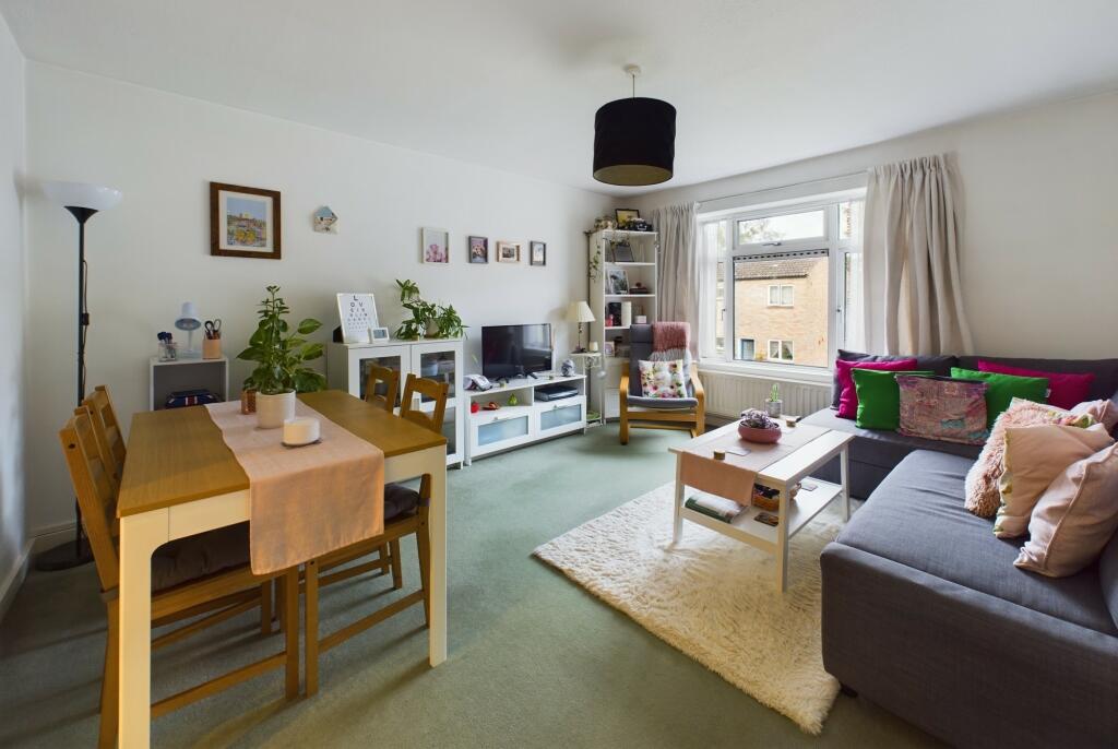 476884b7ee0e4dfab1f78d923261e306_95_CAM02545G0-PR0