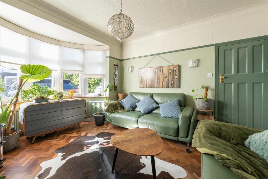 Elmfield Road, E4