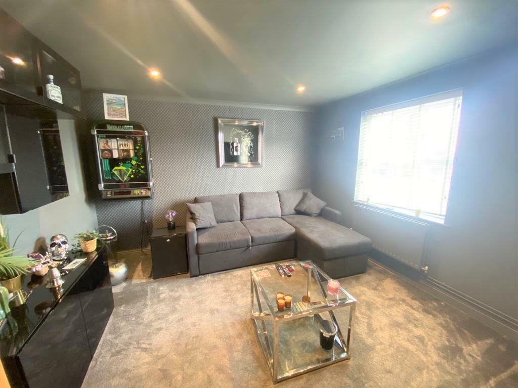 Lounge .jpg