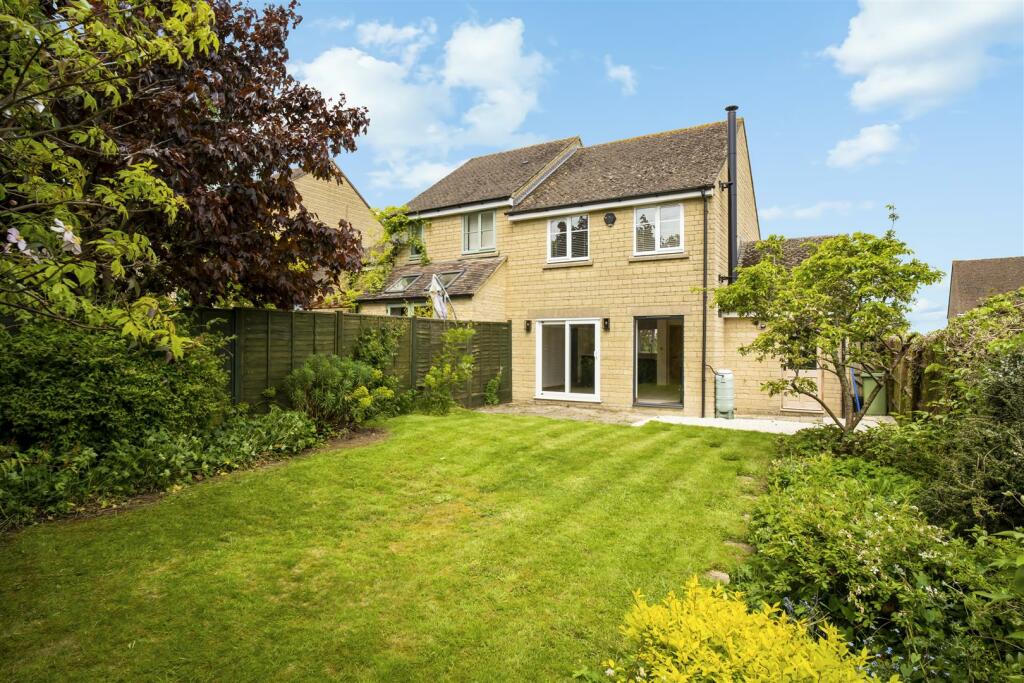 Woolpack Cottages 317876 17.jpg