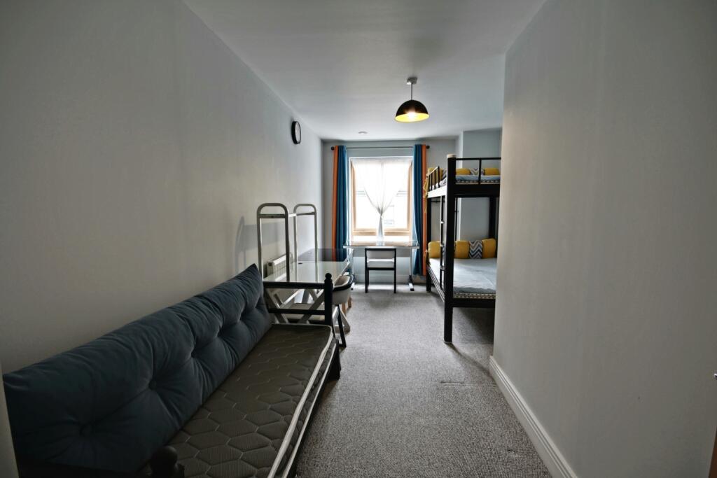 117 QMH - Bedroom 2-window