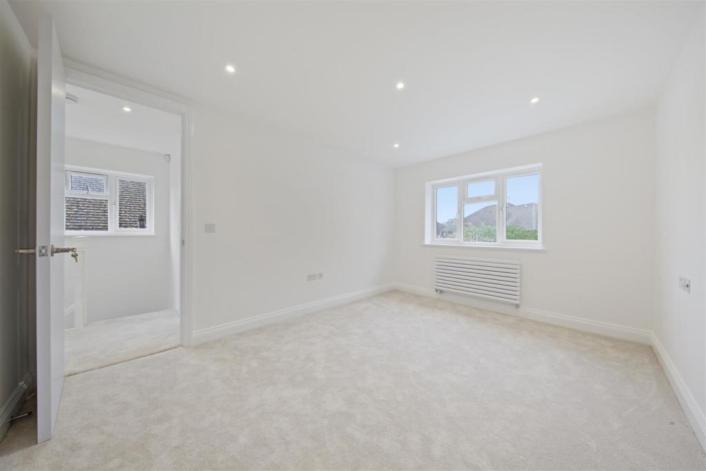 16a Priory Hill - cFjvbi6E0upcKgAbc3dA.jpg