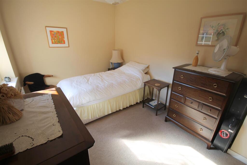 SC Bedroom 3.JPG