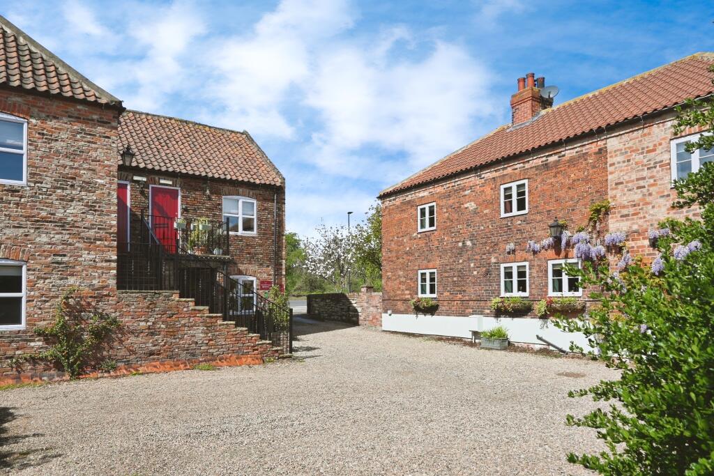 Main House Right - Apartments Left