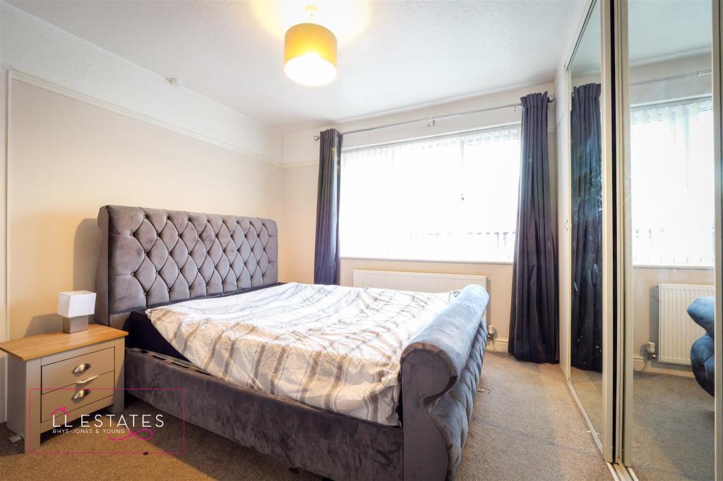 32 Brynhyfryd Avenue-31.jpg