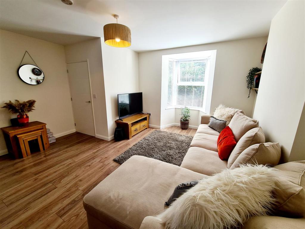 Living Room.jpg