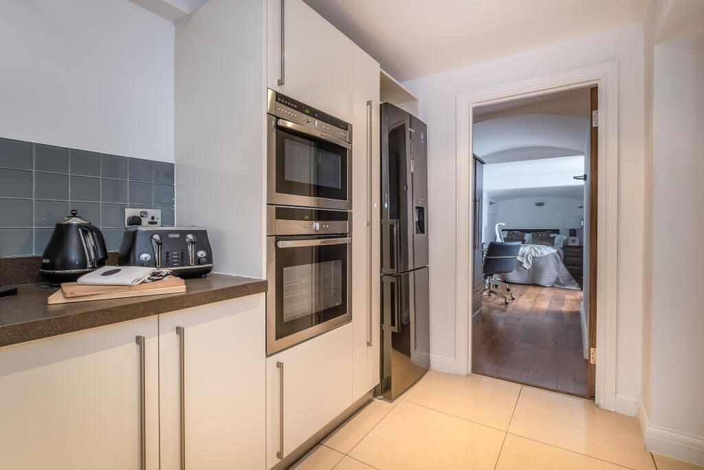 Kitchen / Bed 2
