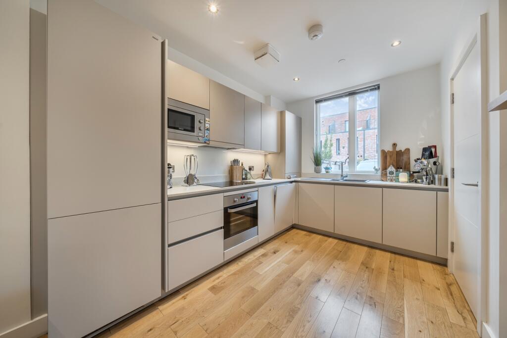 1355769-15-68c8038ce1b61