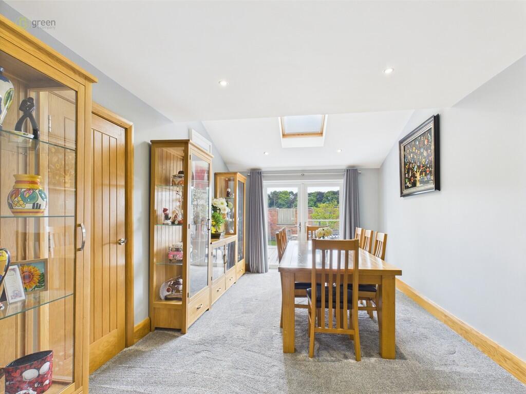 CAM03830G0-PR0156...