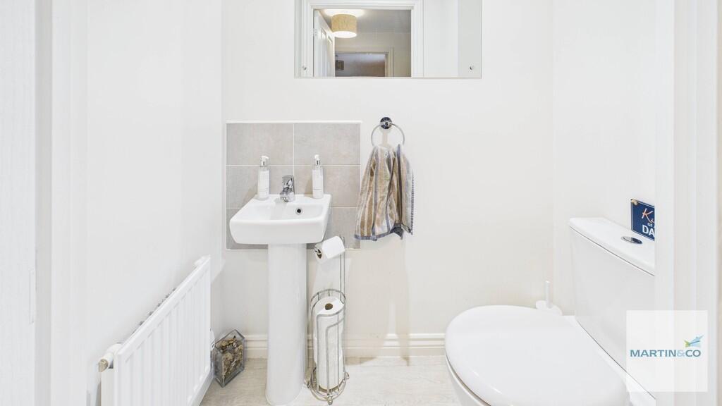 CAM03663G0-PR0220...