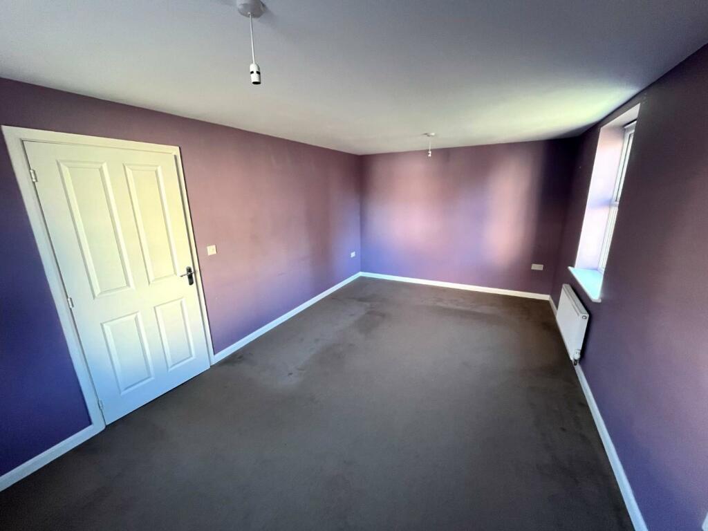 Lounge 1.jpg