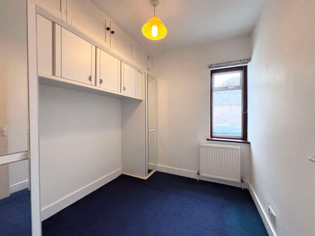 DOULE BEDROOM
