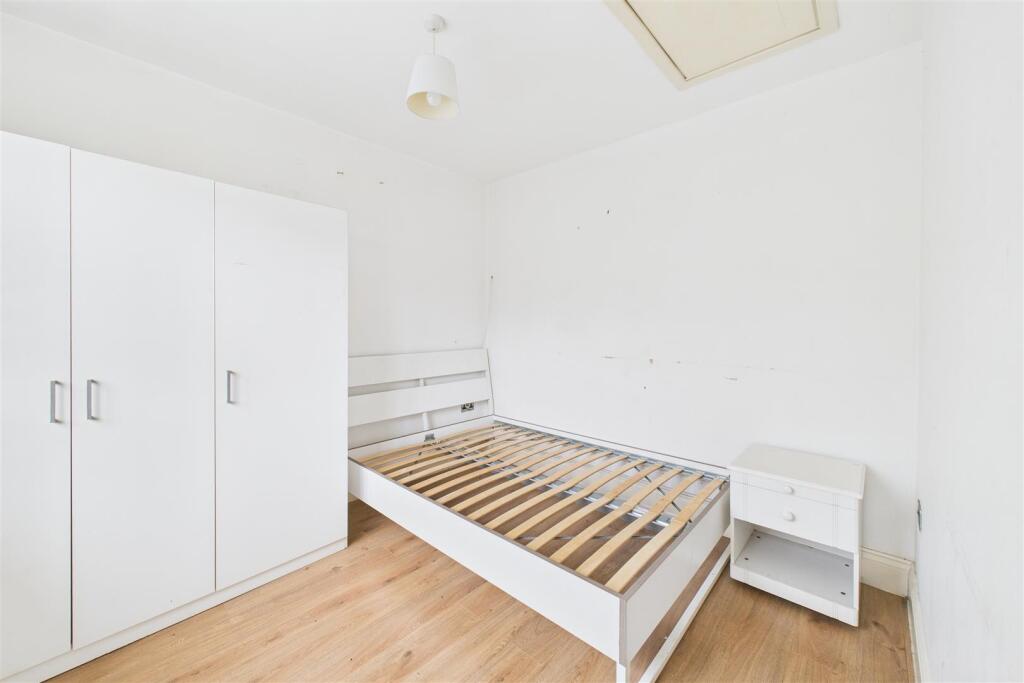 1 Coombe Brook Lane, Fishponds, Bristol BS5 7EZ | 