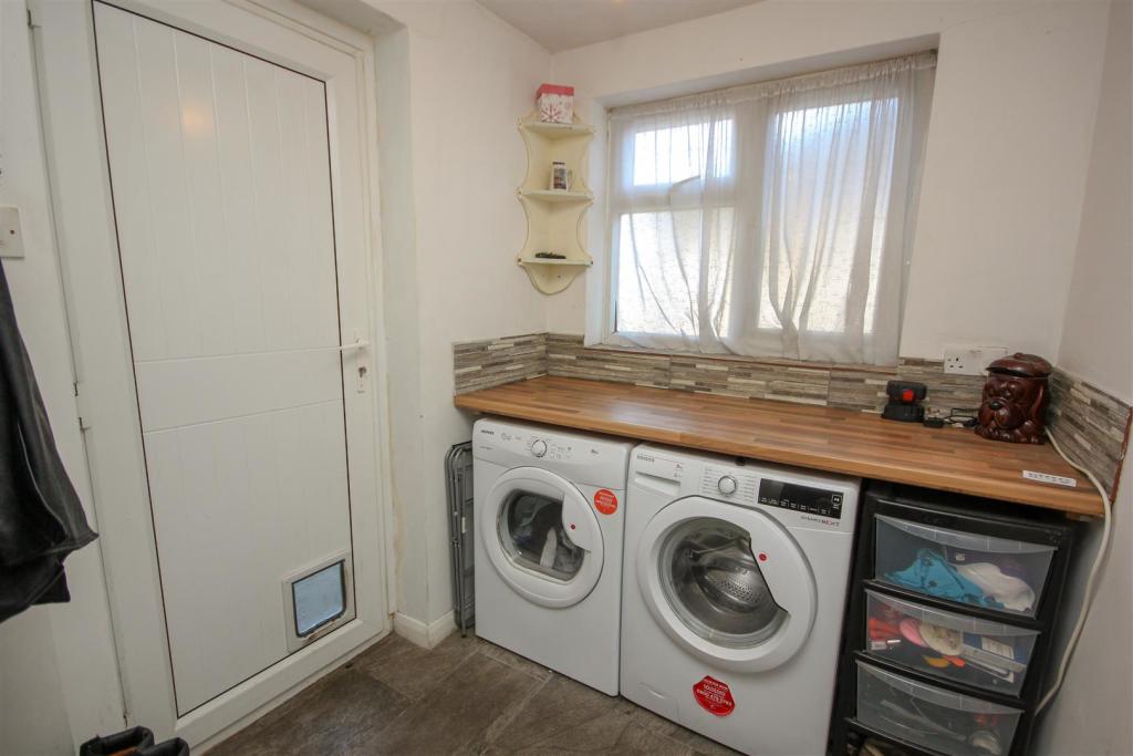 Utility Room.jpg
