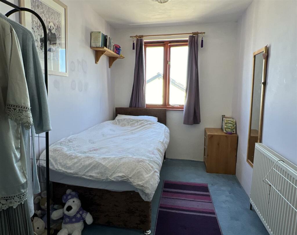 bed 3 a.jpg