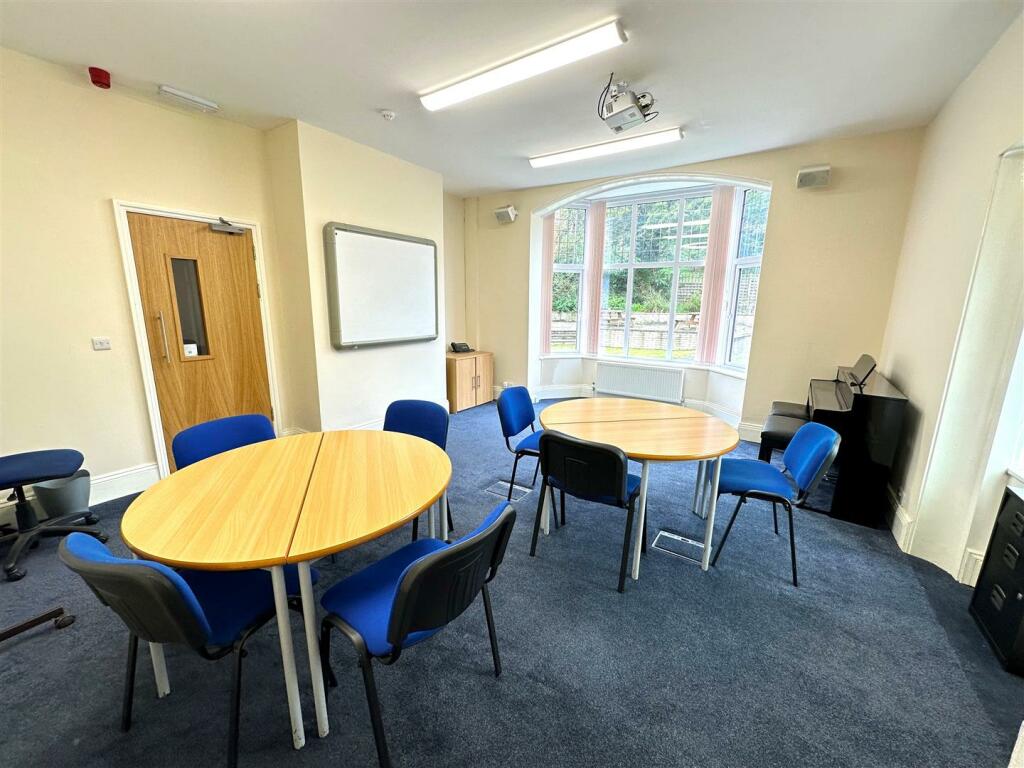 classroom 1 2.jpg