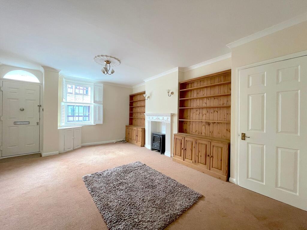 Living Room/Dining Room (1)