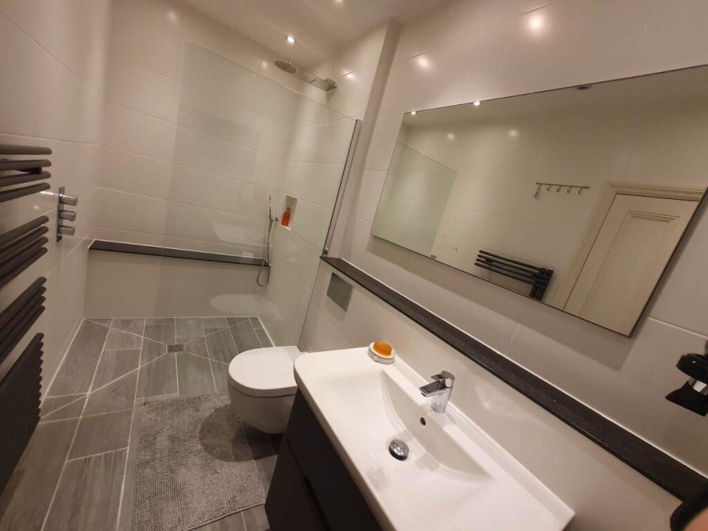 flat12_the_highbury 
