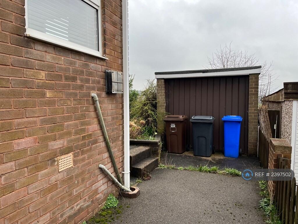 Front Garden 4