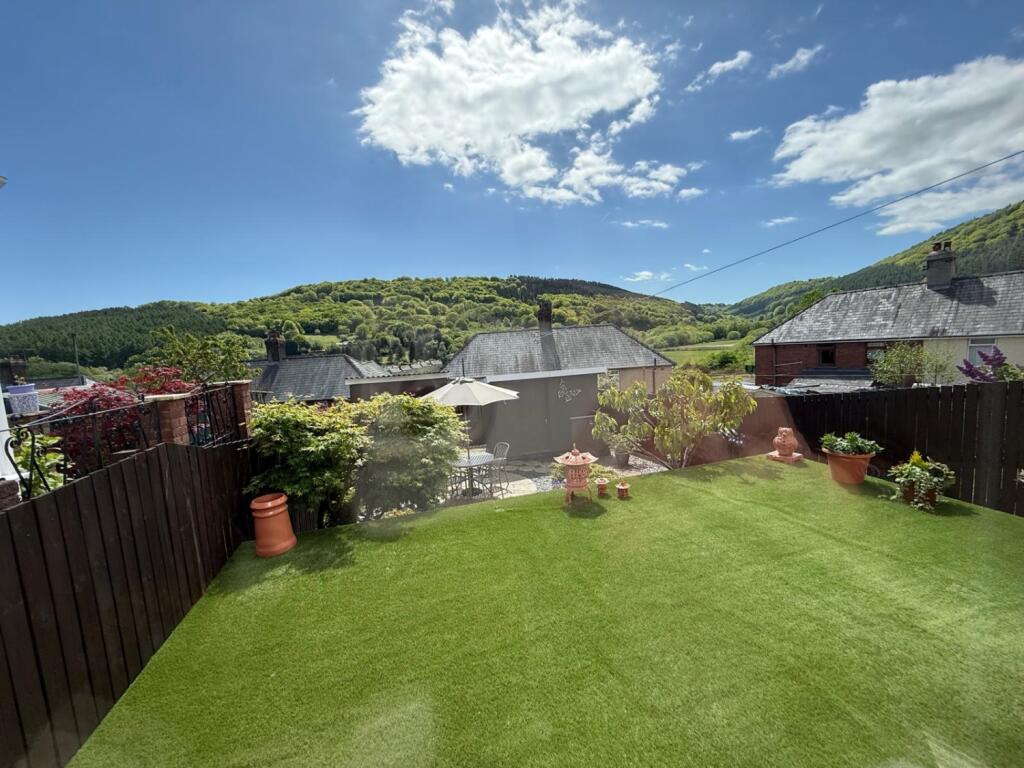 PHOTO-2025-05-03-19-44-27 30