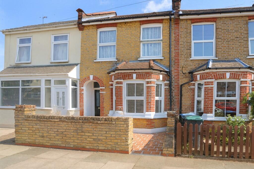 Halstead Road, Enfield, EN1