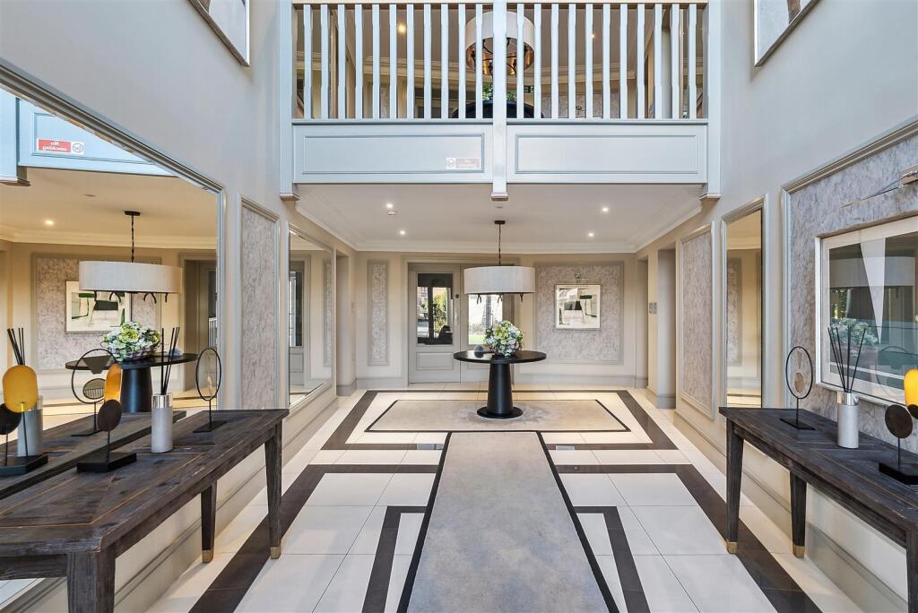 communal entrance 2.jpeg