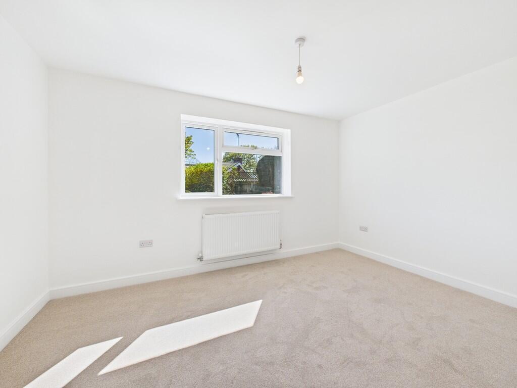 CAM02854G0-PR0364...