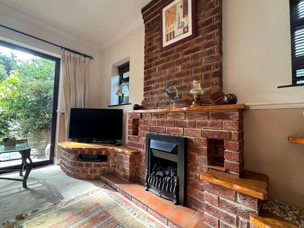 Feature Fireplace 