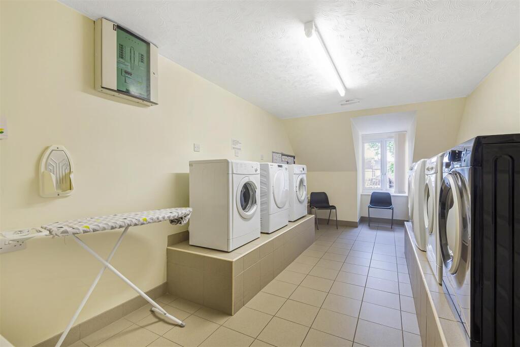 Owners Laundry Room.jpg