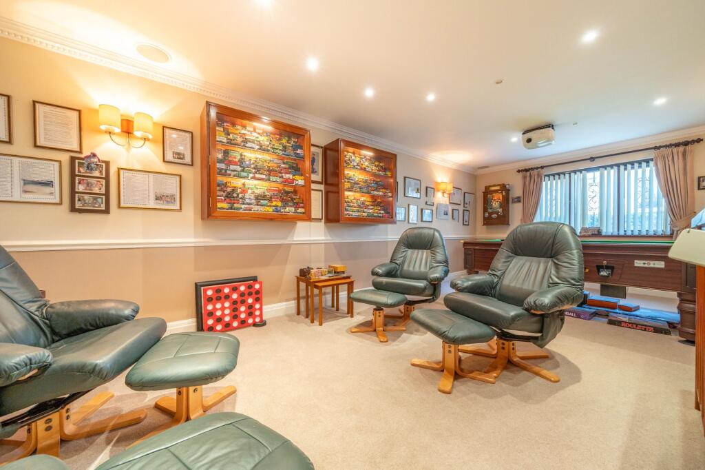 GAMES ROOM