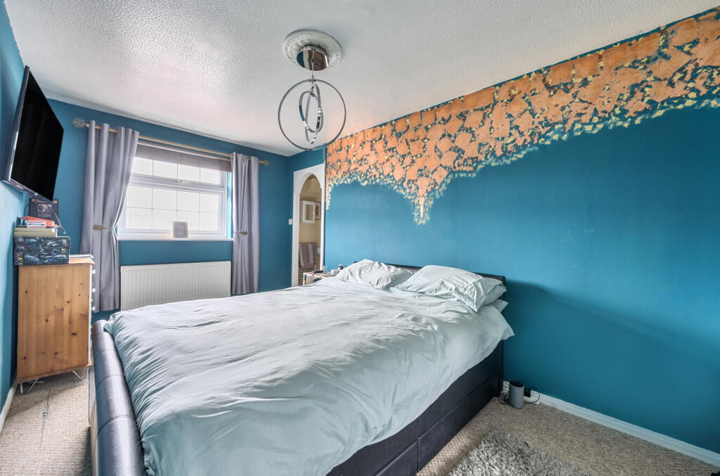 1362754-8-68ee4d5...