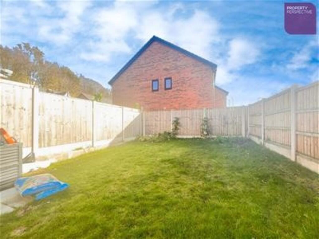 31 irwell Drive R...