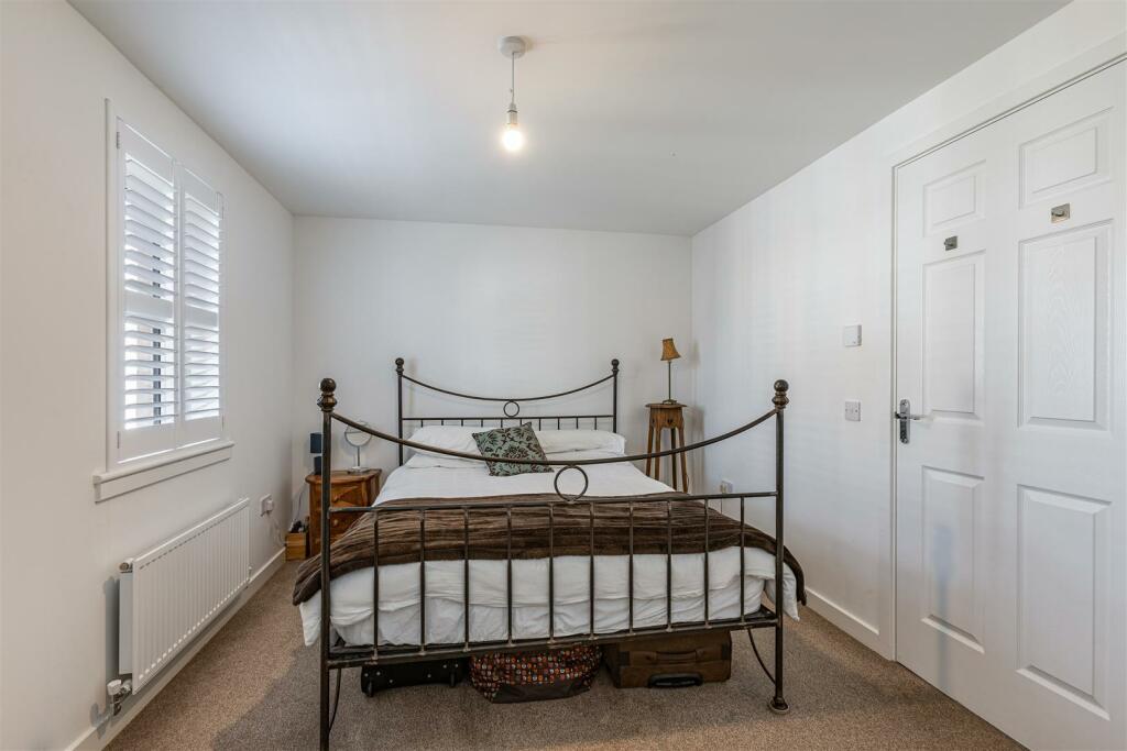8 Knoll Park Place Galashiels 18.JPG