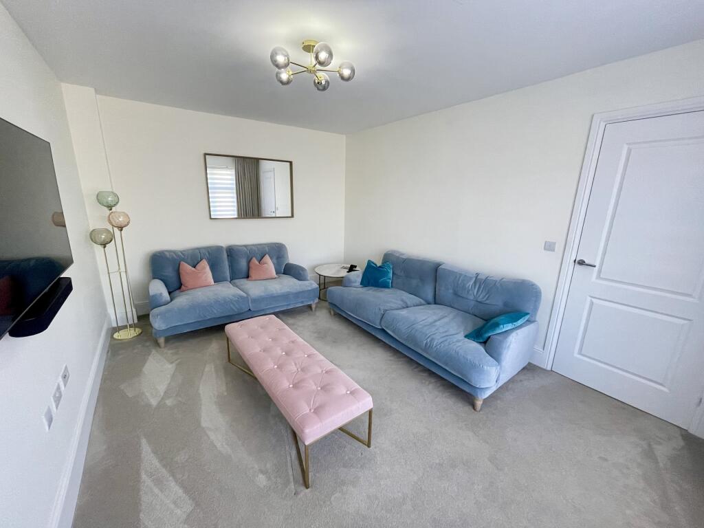 Lounge 1
