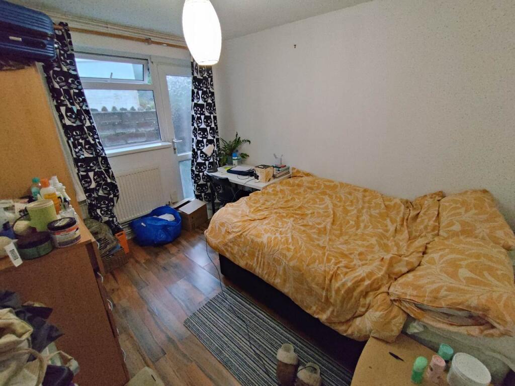 Bedroom 2 (1)