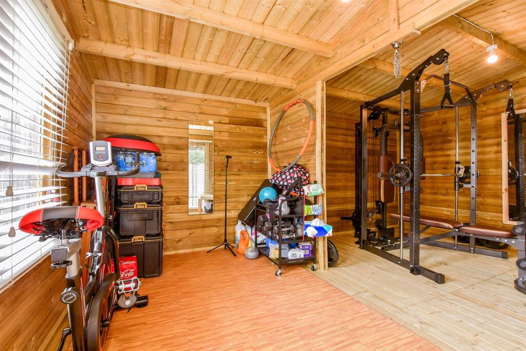 Workshop/Outbuildings