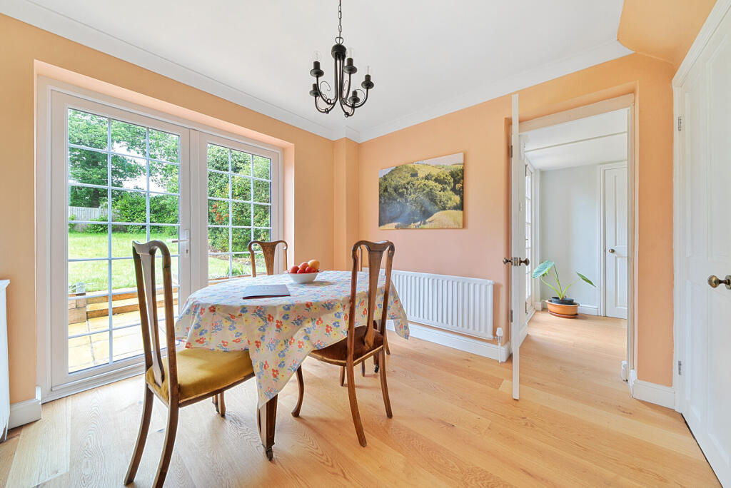 1299002-12-683f05...