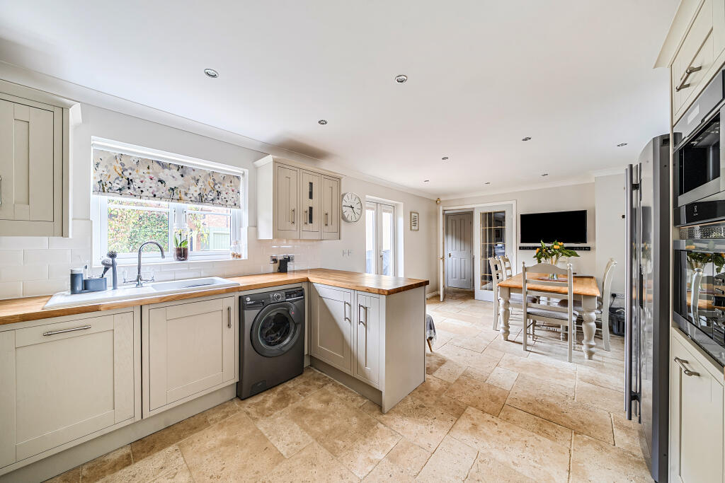 13628371368e4e957d4dc9