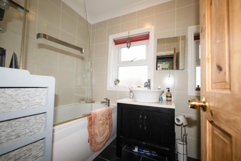 Upleatham Street Saltburn EweMove-6