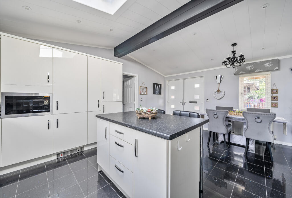 1332193-19-688a67...